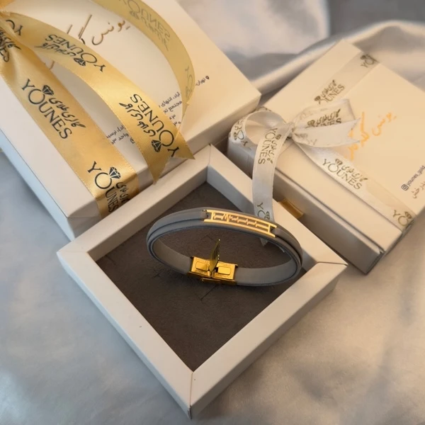 تصویر دوم دستبند طلا چرم ضربان قلب